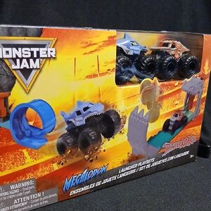 Megalodon & Thunderroarus Launcher Playset - Loop And Jump Ramp 1/72